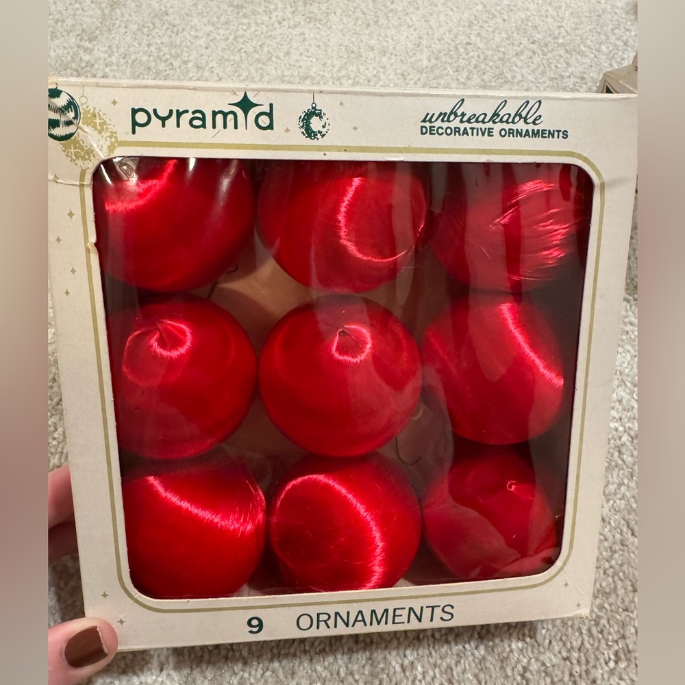 4 boxes Pyramid satin Red Unbreakable Holiday Ornaments mcm festive